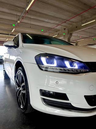 VOLKSWAGEN GOLF 1.4 TSI HIGHLINE 16V GASOLINA 4P AUTOMÁTICO VOLKSWAGEN GOLF 1.4 TSI HIGHLINE 16V GASOLINA 4P AUTOMÁTICO